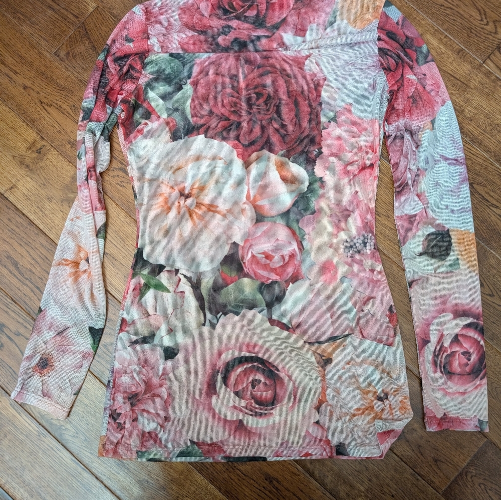EUC Day & Night Sheer Floral Long Sleeve Top Shirt Mock Turtleneck Size Small - Picture 7 of 7